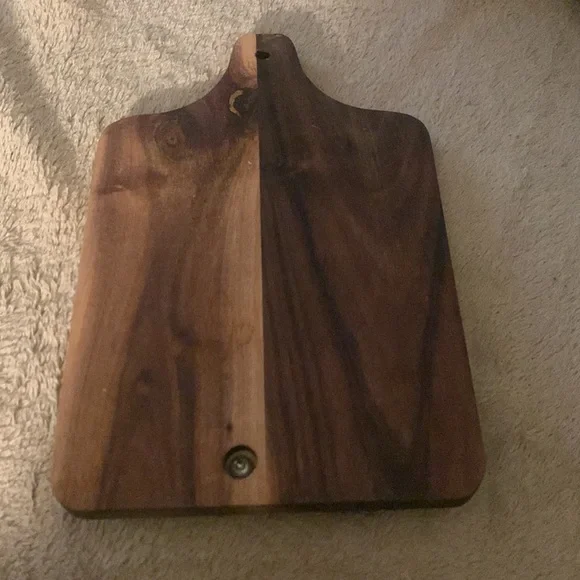 Small wood cutting board - Picture 4 of 4
